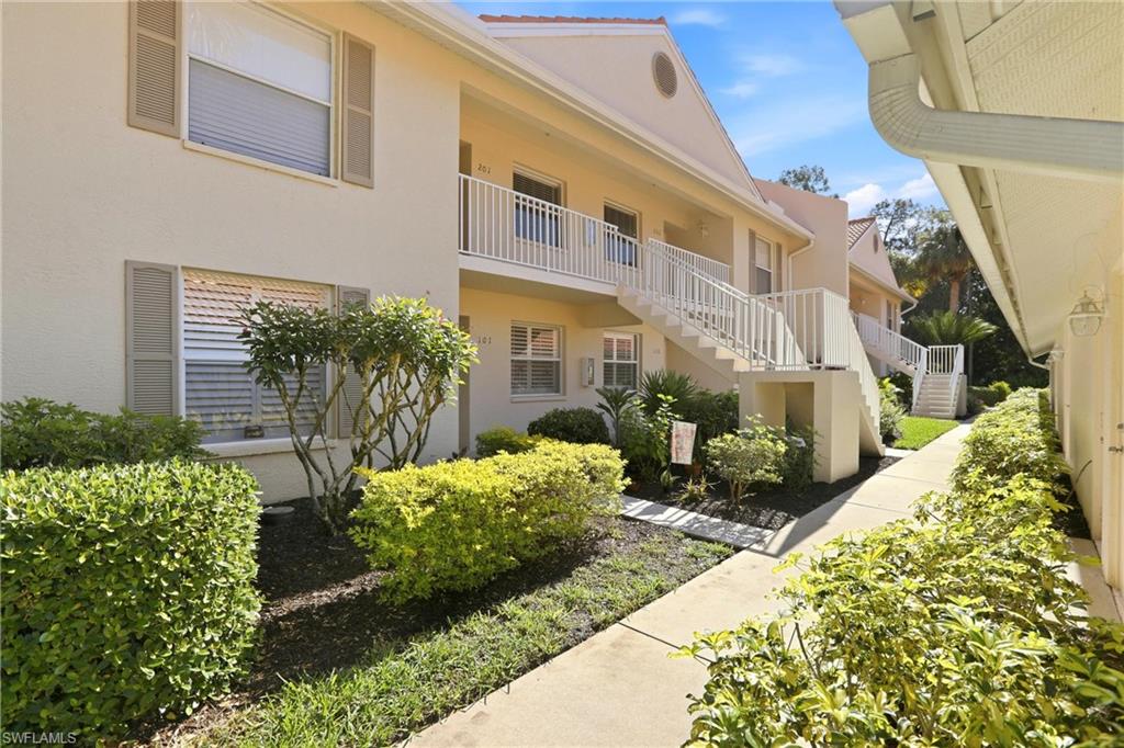 289 Robin Hood CIR # 101, NAPLES FL 34104