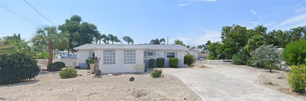 3435 Sea Holly LN, ST. JAMES CITY FL 33956