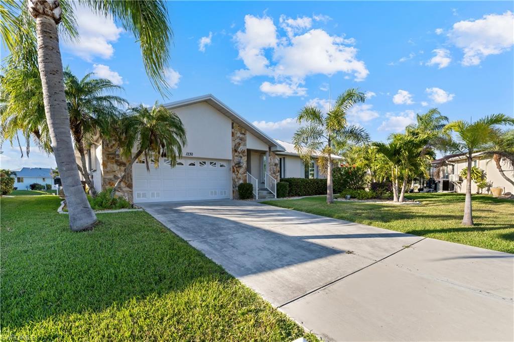 1230 Swan CT, PUNTA GORDA FL 33950