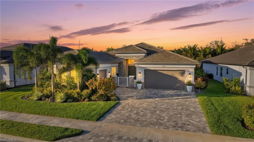 12021 Azalea WAY, NAPLES FL 34120