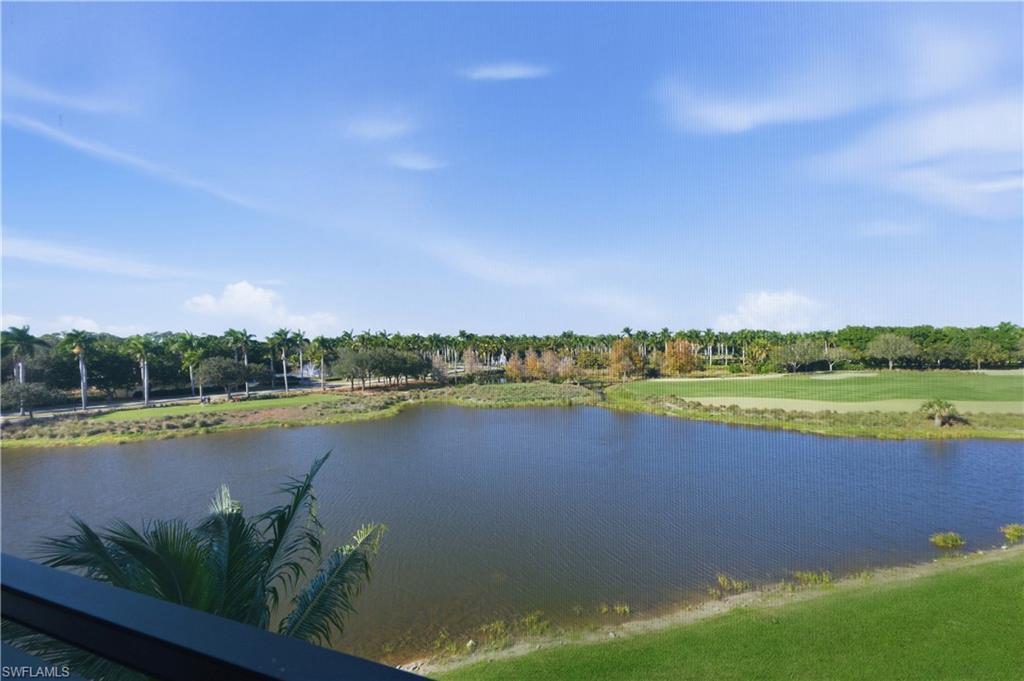 2555 Marquesa Royale LN # 1, NAPLES FL 34109