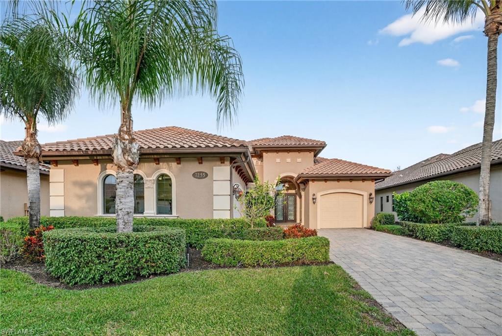 7255 Lantana CIR, NAPLES FL 34119