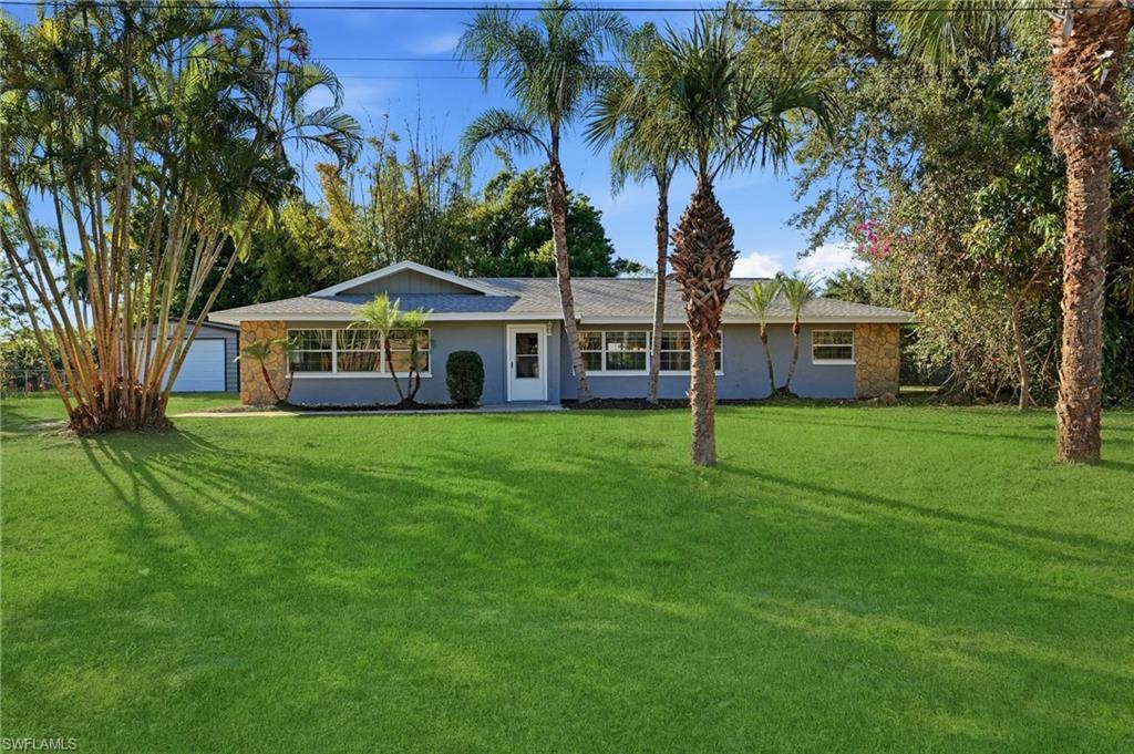 1939 Flamingo DR, NORTH FORT MYERS FL 33917