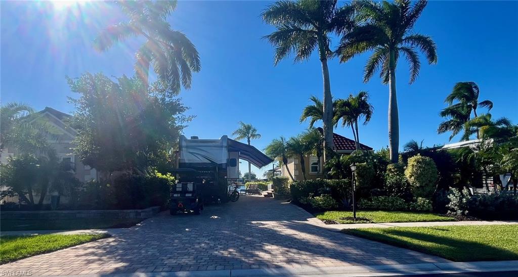 4685 Southern Breeze DR, NAPLES FL 34114