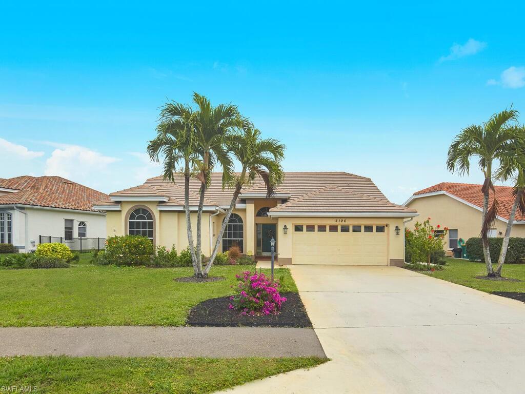 2126 E Crown PT, NAPLES FL 34112
