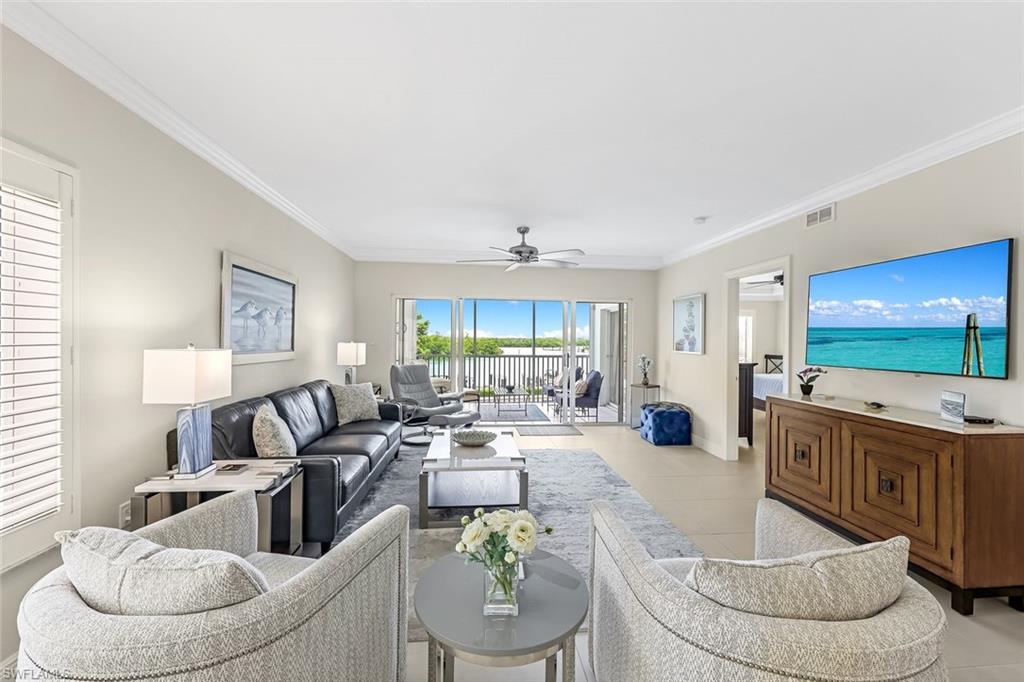 13105 Vanderbilt DR # 306, NAPLES FL 34110