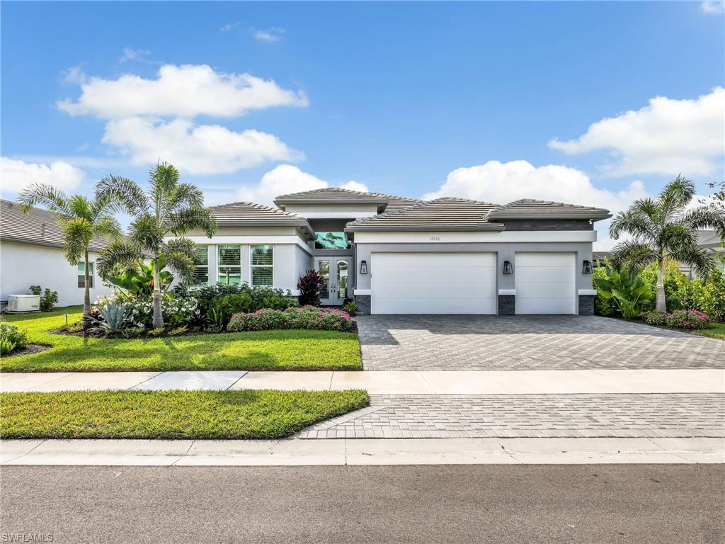 12056 Oleander AVE, NAPLES FL 34120