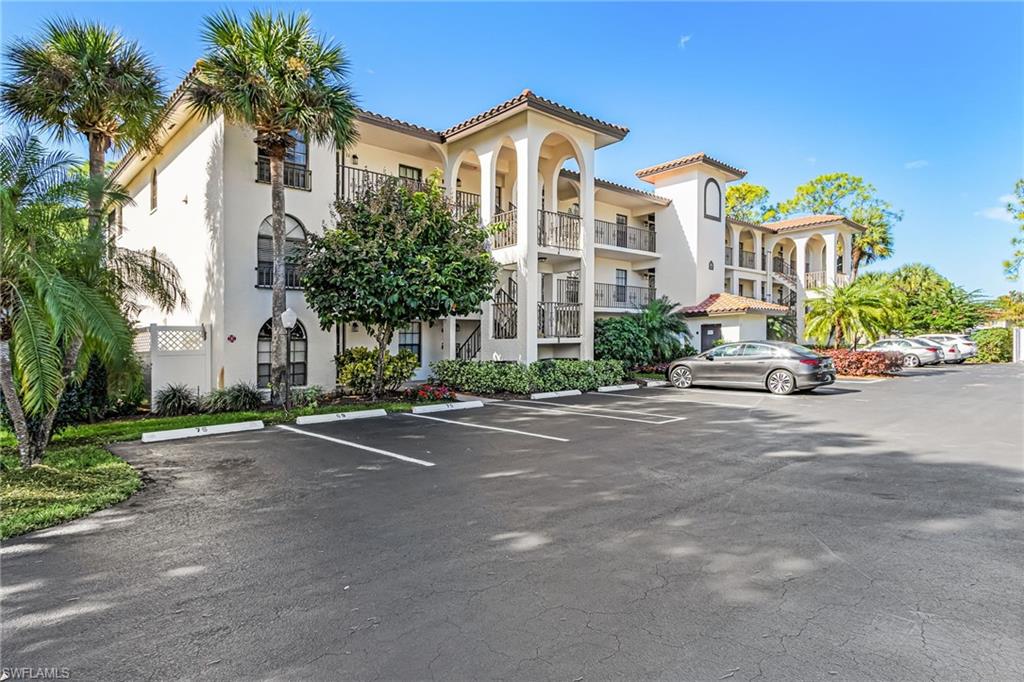 265 Deerwood CIR # 3, NAPLES FL 34113