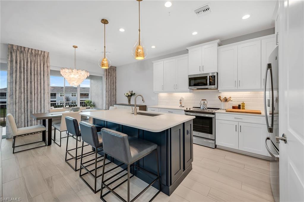 2609 Seychelles CIR # 1607, NAPLES FL 34112