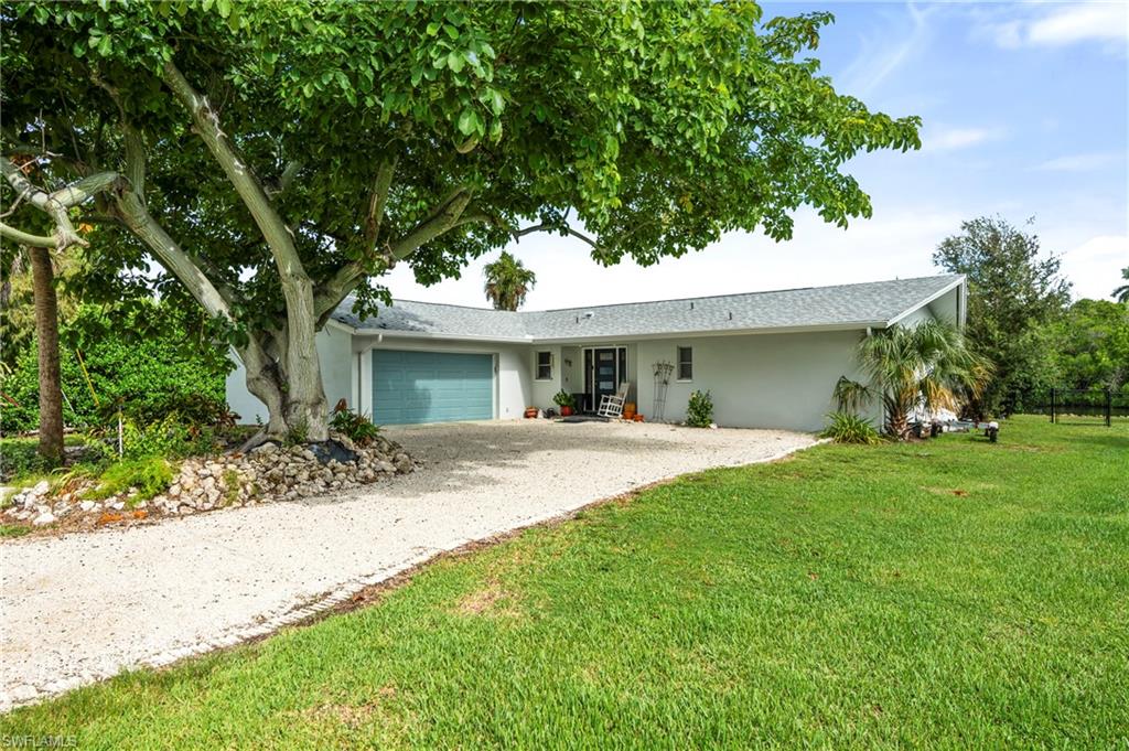 2271 Harbor RD, NAPLES FL 34104