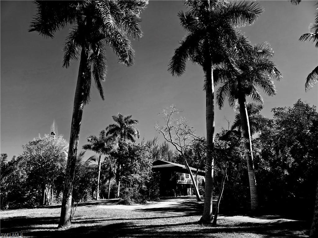 1551 Bembury DR, NAPLES FL 34102