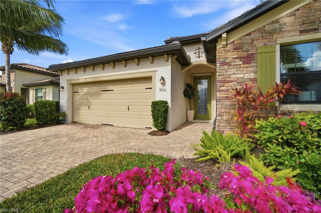 9216 Woodhurst DR, NAPLES FL 34120