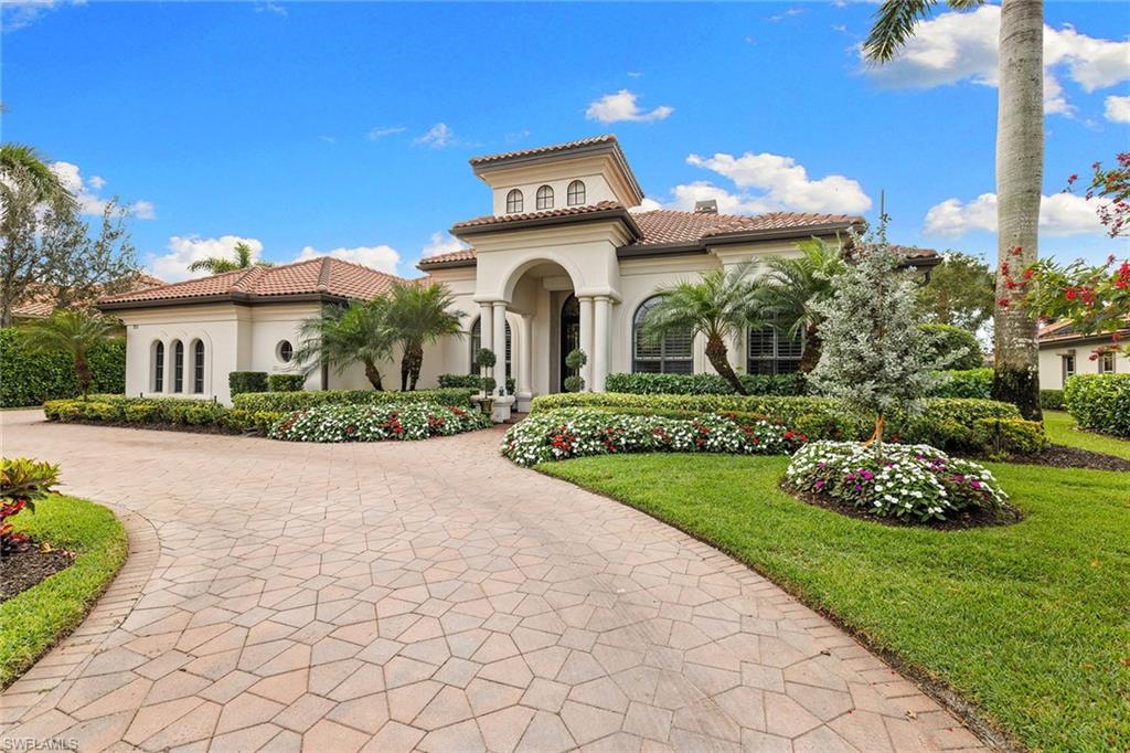 7837 Classics DR, NAPLES FL 34113
