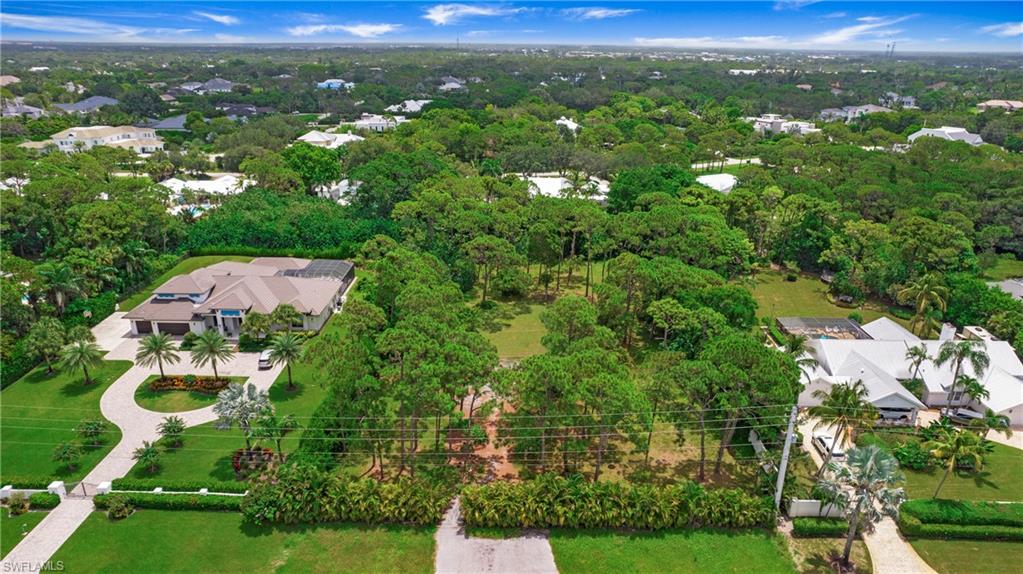 6640 Trail BLVD, NAPLES FL 34108