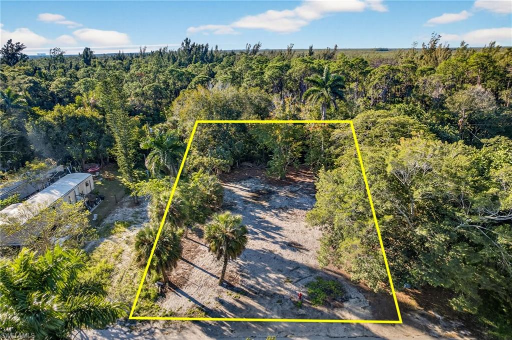 2596 Holly AVE, NAPLES FL 34112