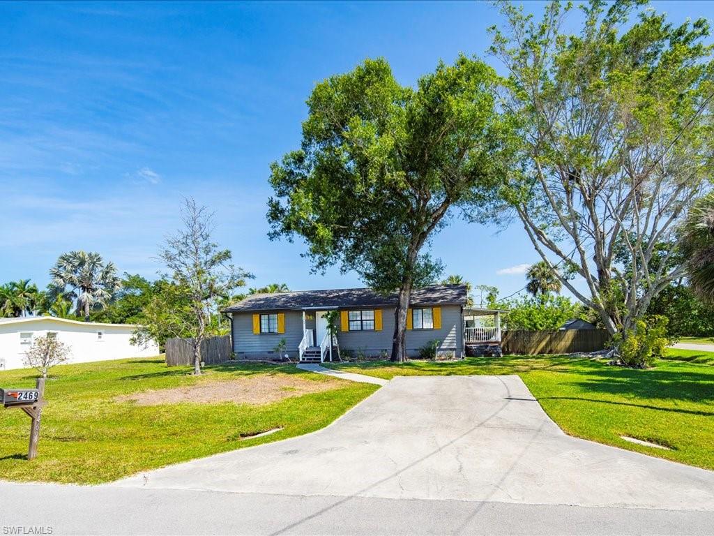2469 Florida AVE, NAPLES FL 34112