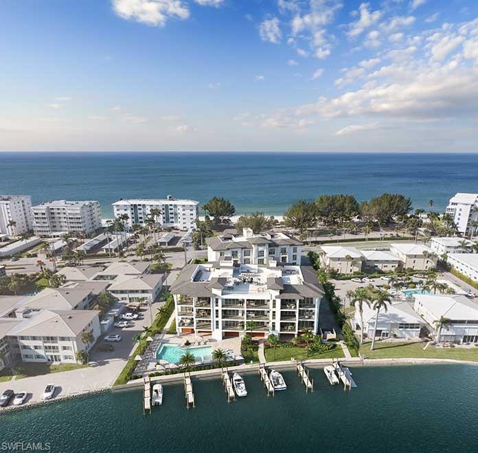 2020 GULF SHORE BLVD N UNIT 202E