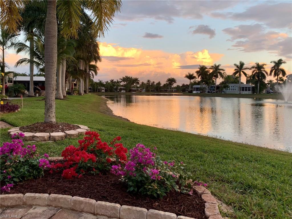 1197 Diamond Lake CIR