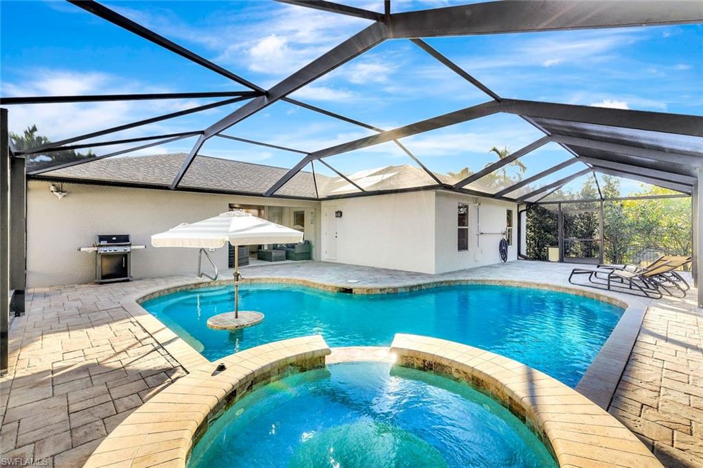 11631 Red Hibiscus DR, BONITA SPRINGS FL 34135