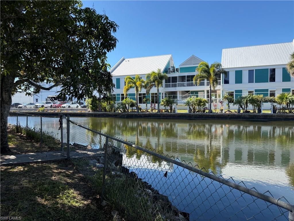 579 13th ST N, NAPLES FL 34102