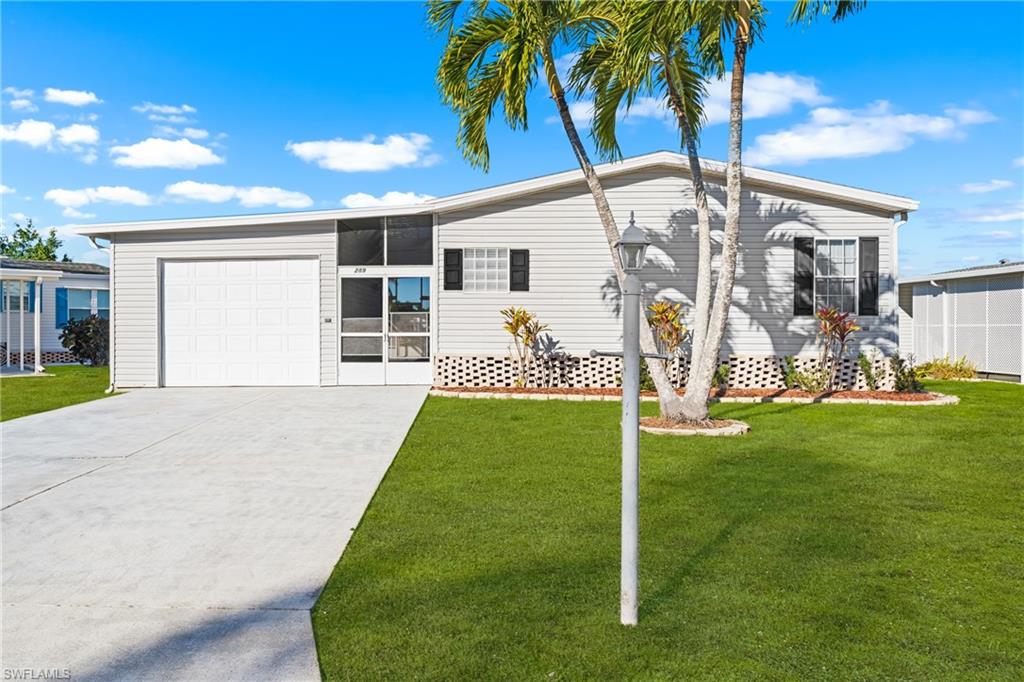 289 Riverwood RD, NAPLES FL 34114