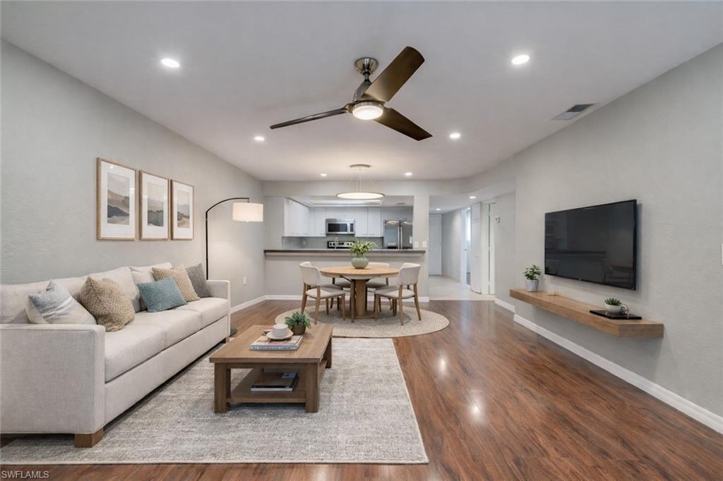 2370 Naples Trace CIR # 6, NAPLES FL 34109