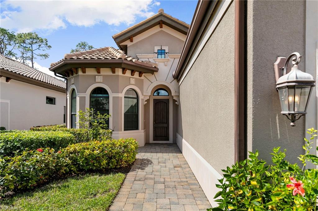 7347 Lantana CIR, NAPLES FL 34119