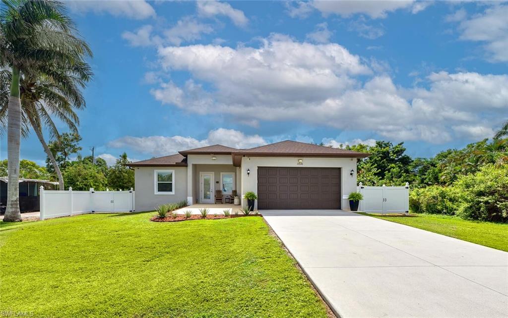 3196 Connecticut AVE, NAPLES FL 34112