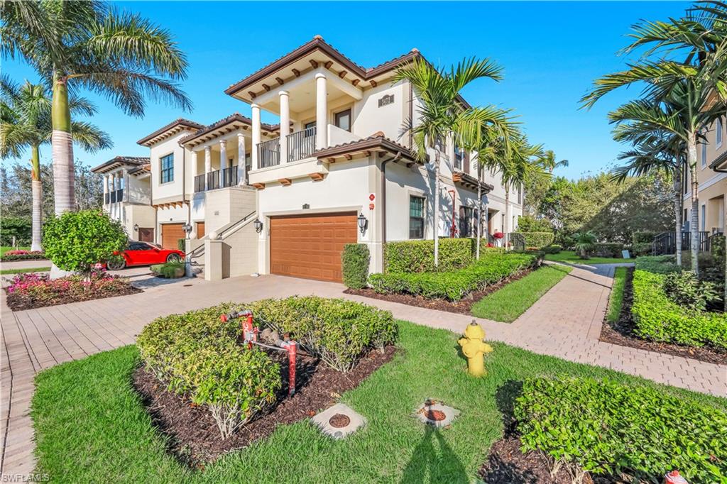 2472 Breakwater WAY # 11102, NAPLES FL 34112