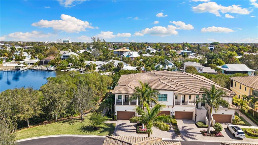 2472 Breakwater WAY # 11101, NAPLES FL 34112