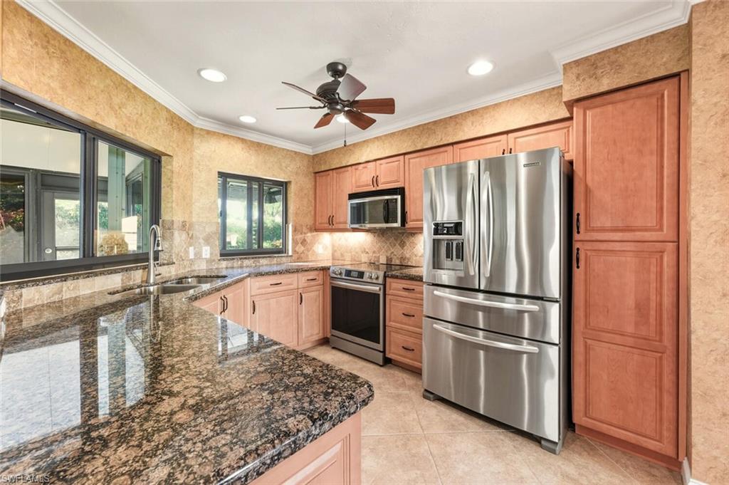 738 Reef Point CIR, NAPLES FL 34108