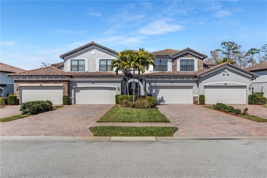 9484 Casoria CT 202