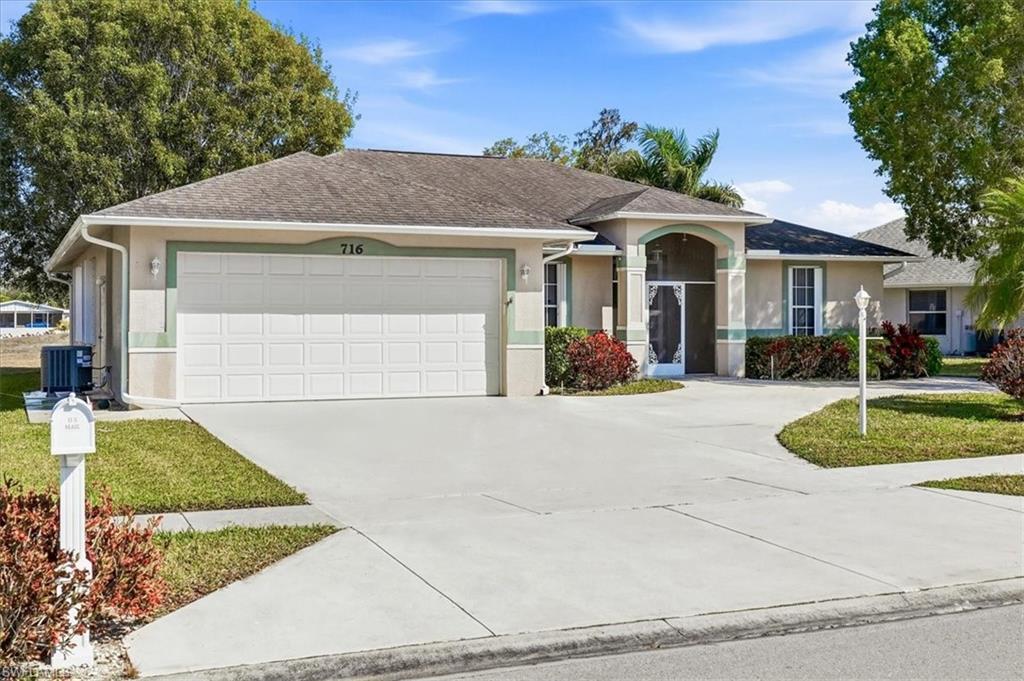 716 Charlemagne BLVD, NAPLES FL 34112