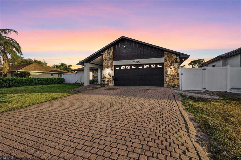 5050 32nd AVE SW, NAPLES FL 34116