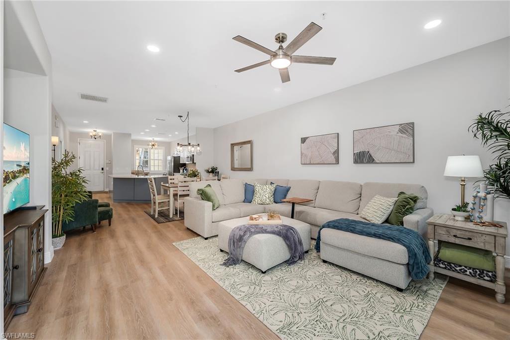 4843 Hampshire CT 2-103