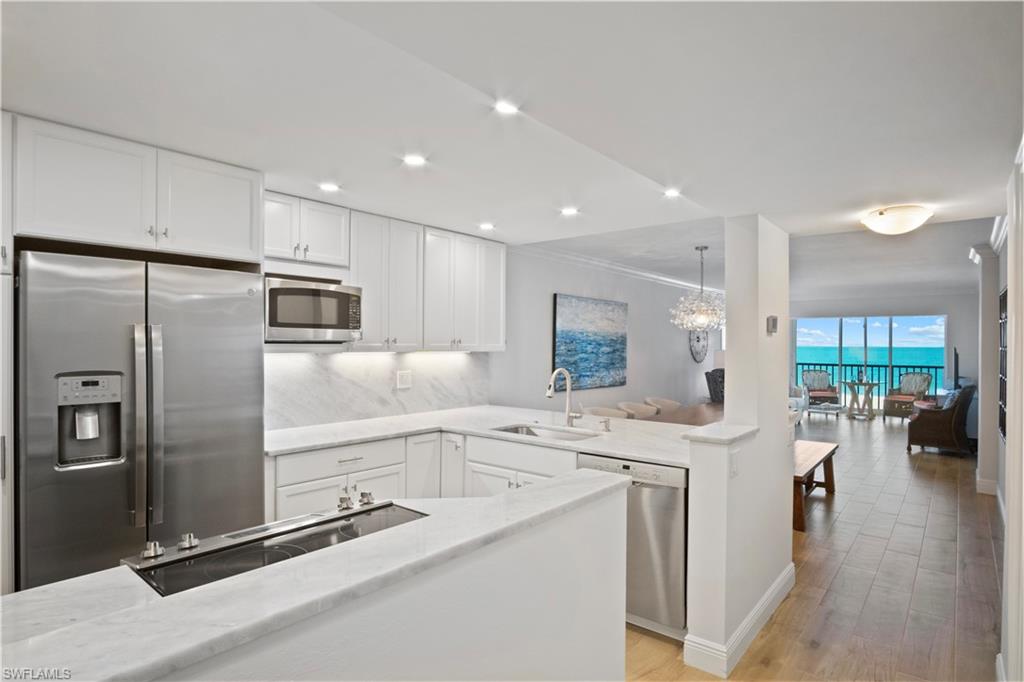 25900 Hickory BLVD 206