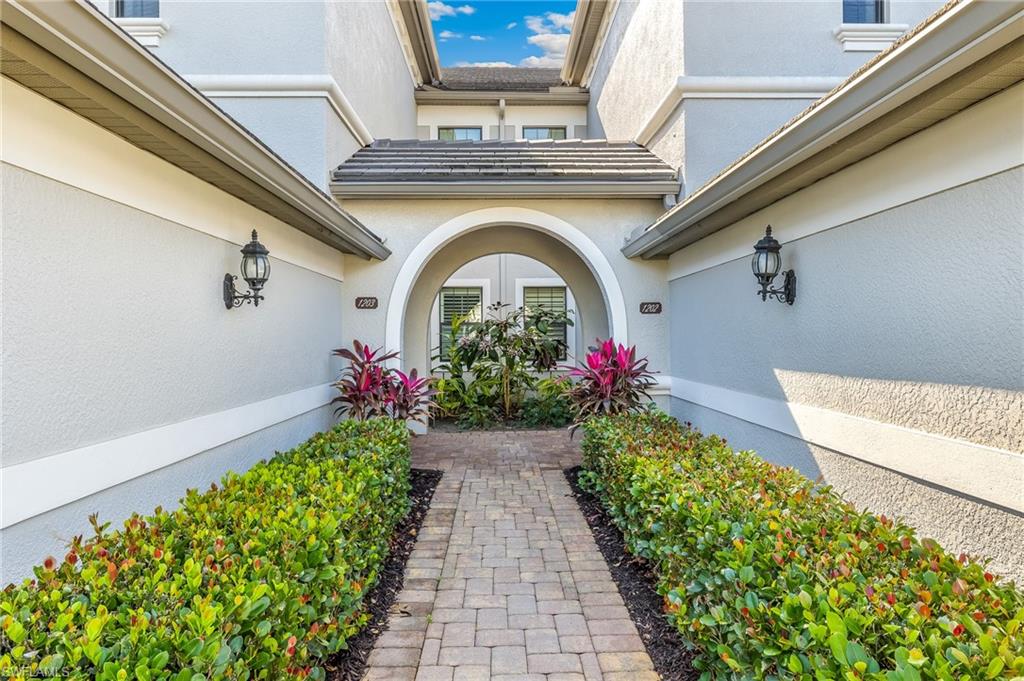 12058 Covent Garden CT 1203