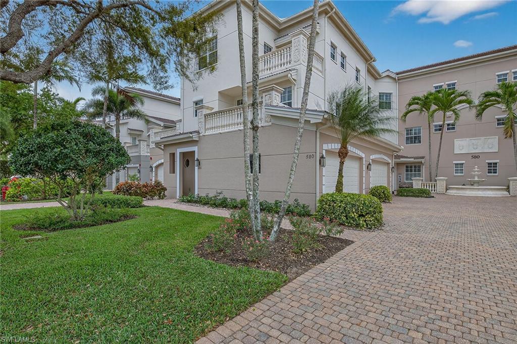 580 Avellino Isles CIR 201