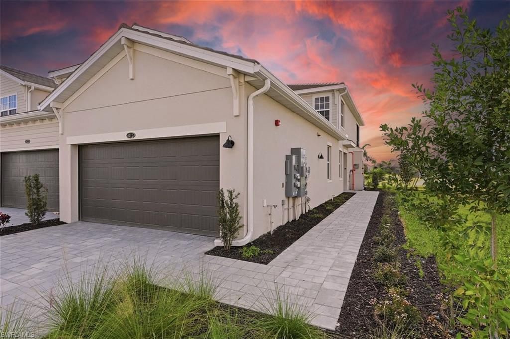 5609 Newcastle CT 5411