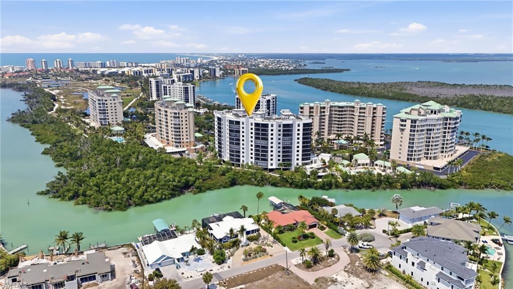 4142 Bay Beach LN 405