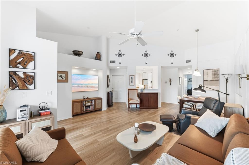 6930 Huntington Lakes CIR 203