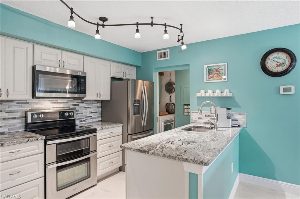 8861 Colonnades CT W 217