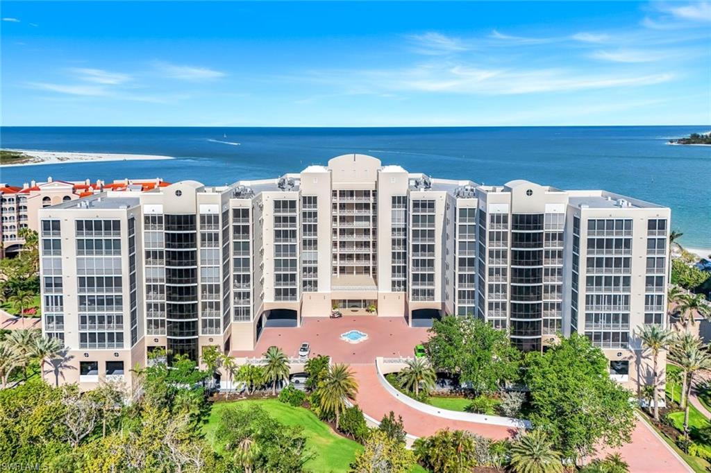 4000 Royal Marco WAY 325