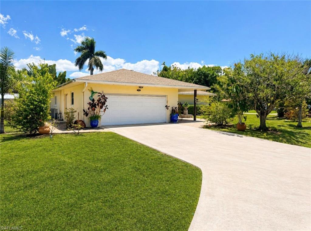 688 Valley DR