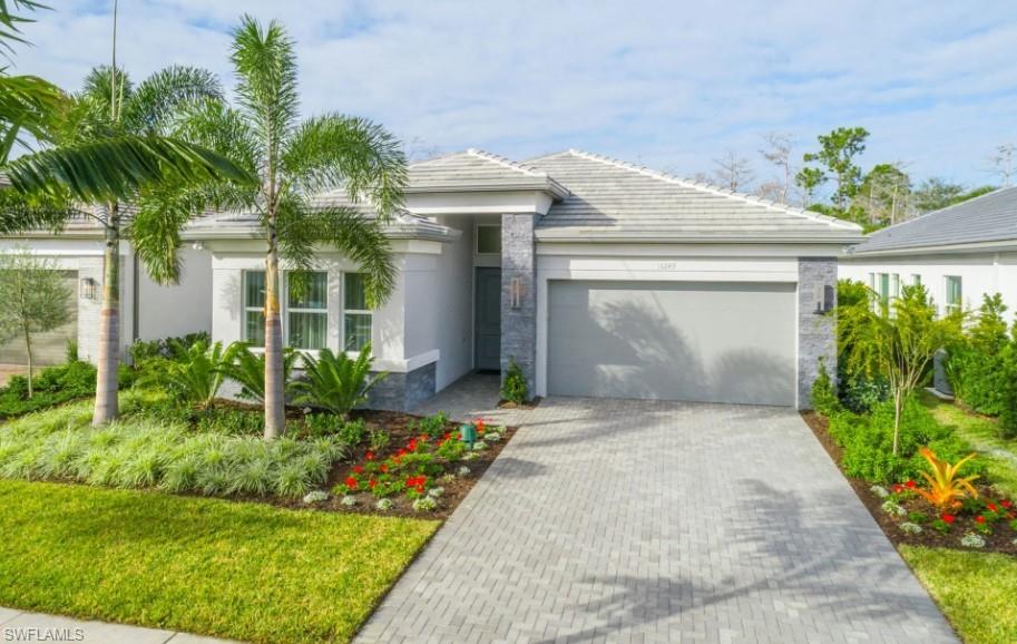 2589 Kingfisher DR