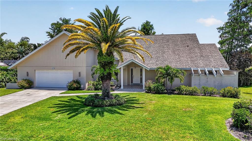 2278 ROYAL LN