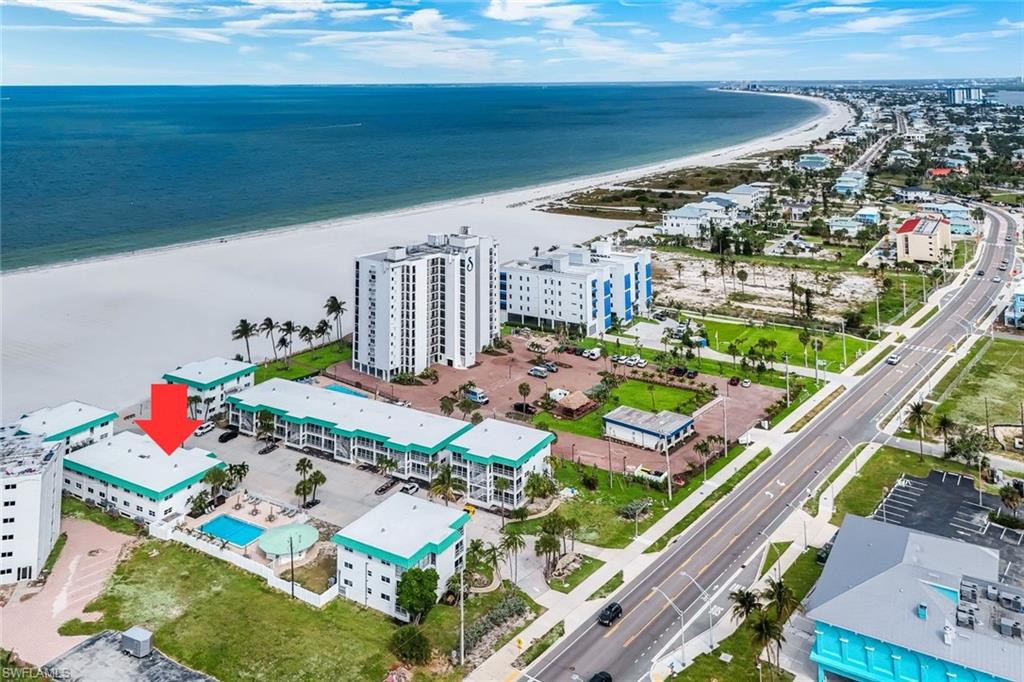 6500 Estero BLVD C113