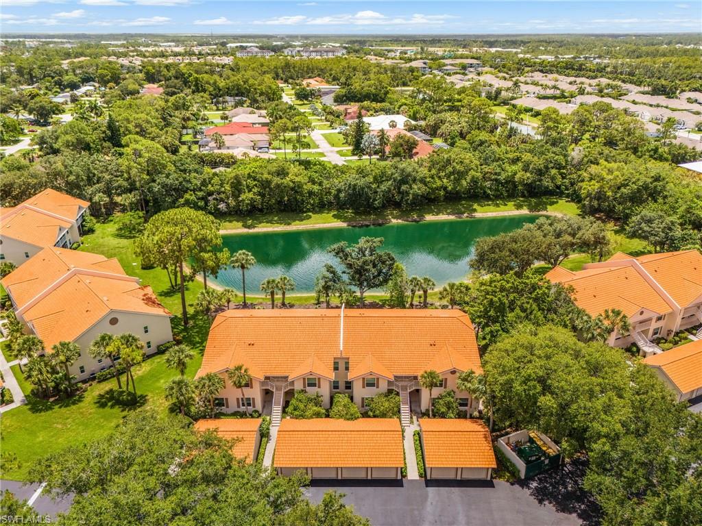 305 Robin Hood CIR 204