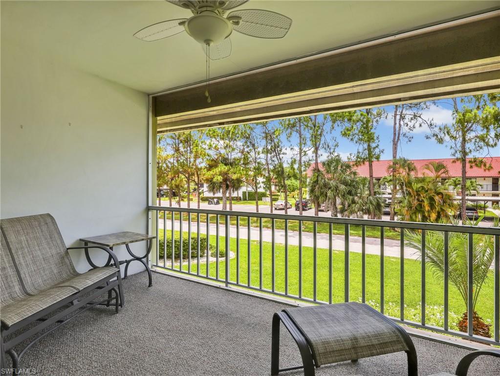 300 Valley Stream DR 8A