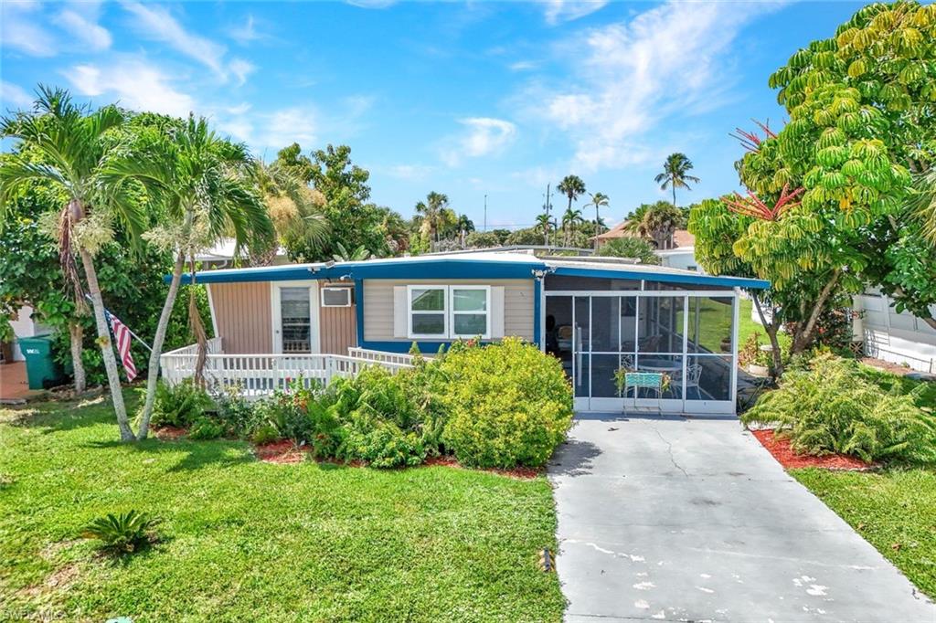 522 Menton LN